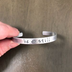 ⭐️🎉5/$25🎉 Cuff Bracelet